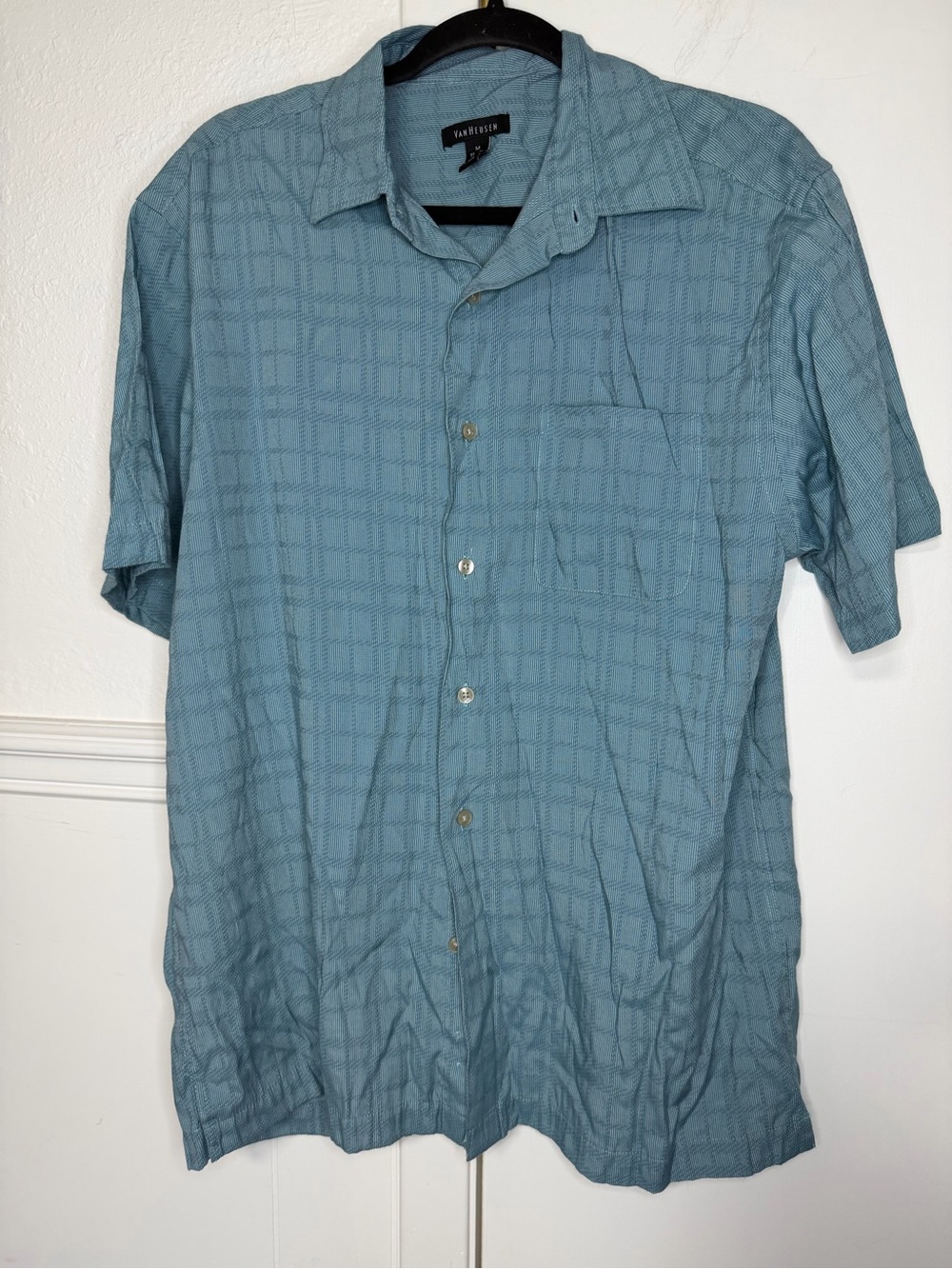Van Heusen Teal-Blue Short Sleeve Button-Down Shirt size M